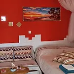 Y.m.apartment Rhodes City
